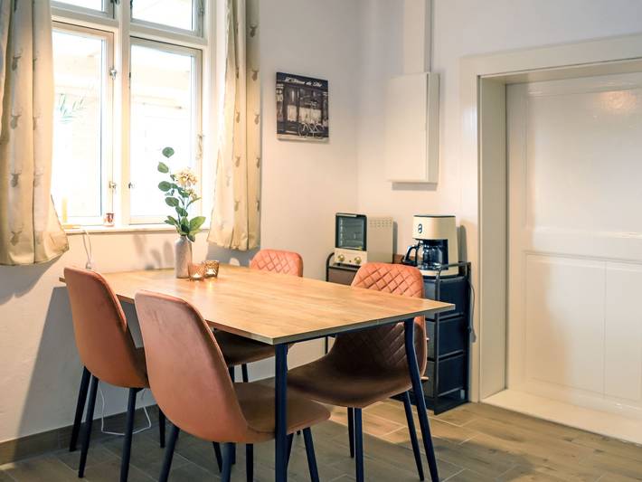 Ferienwohnung für 2 Personen, mit Terrasse und Garten sowie Sauna in Mirow