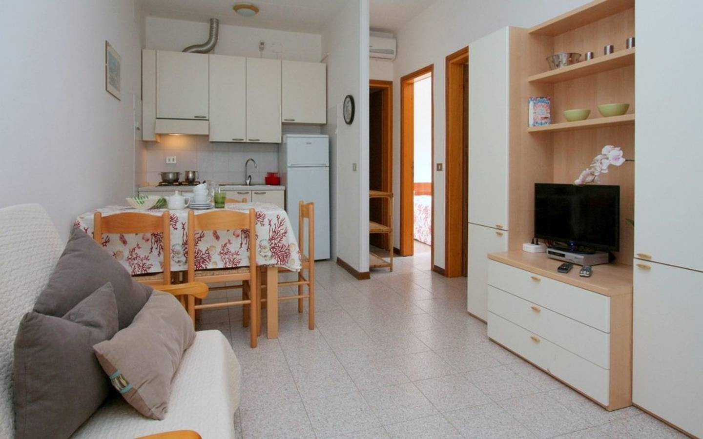 Appartamento intero, Bungalow familiare con giardino privato in Lignano Pineta, Lignano Sabbiadoro