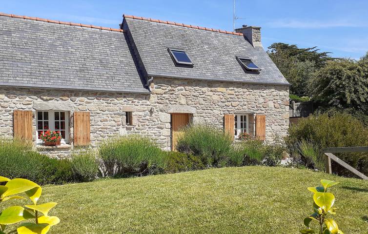 Location de vacances pour 5 personnes, avec terrasse et jardin à Ploudalmézeau - 3