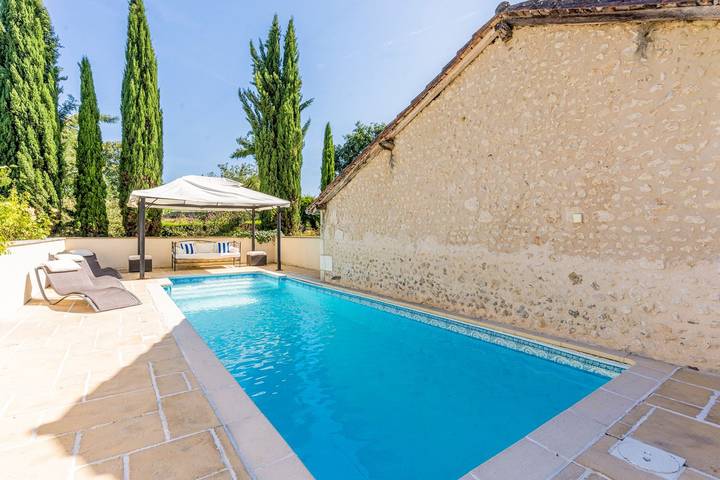 Cottage pour 12 personnes, avec terrasse et jardin à Saint-Martin-de-Ribérac