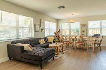 Vacation Rental for 8 Guests in Hollywood (FL), Broward County, Picture 2