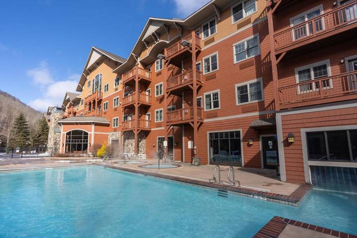 Chalet pour 2 personnes, avec sauna ainsi que jacuzzi et piscine à Hunter - 3