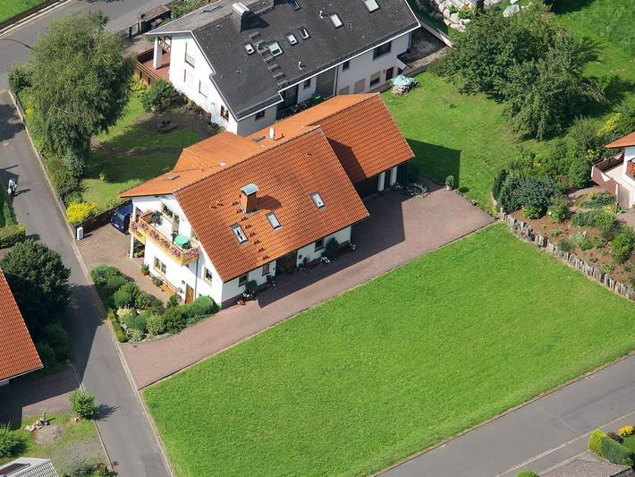Ferienhaus für 4 Personen, mit Balkon und Ausblick in Hilders - 2