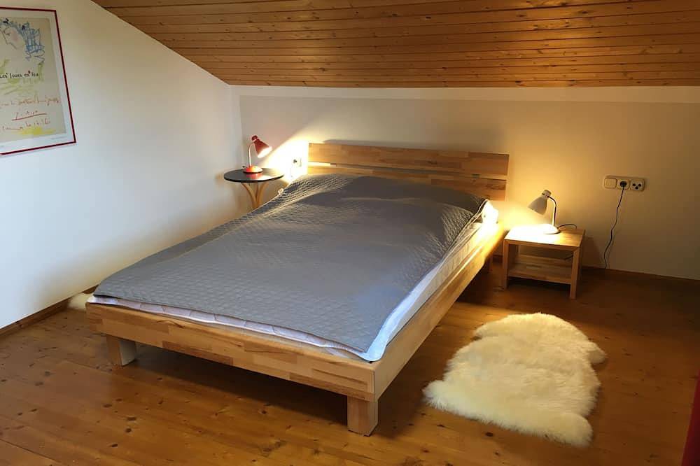 Ganze Wohnung, Schöne Fewo mit Terrasse und Alpenblick für 2-4 Personen. in Eglofs, Argenbühl