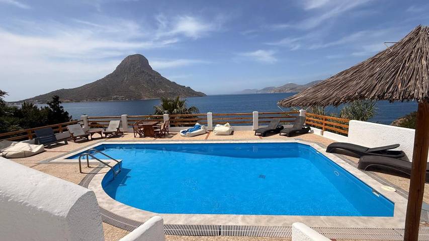 Appartement de vacances pour 3 personnes, avec Balcon et Terrasse ainsi que Jardin et Piscine