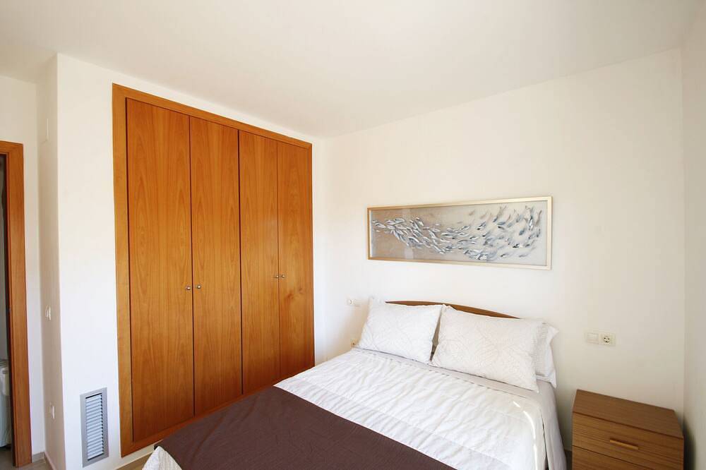 Ganze Wohnung, Apartamento Paris in Miami Platja, Miami Playa