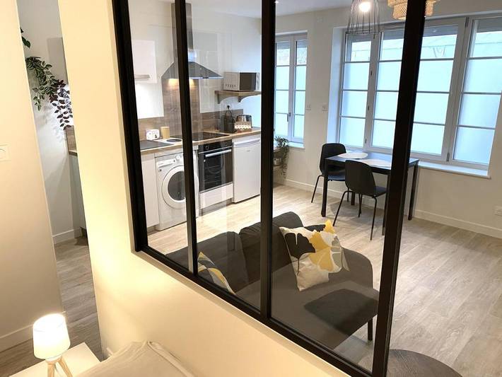 Gîte pour 2 personnes, avec Piscine et Sauna dans Office De Tourisme De Bourbon Lancy