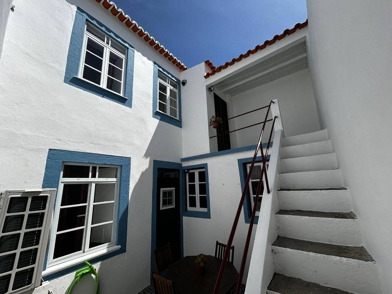 Ganze Wohnung, Apartment 'Desterro House' mit privater Terrasse, Wlan und Klimaanlage in Angra (N. Senhora da Conceição, Terceira (Azoren)