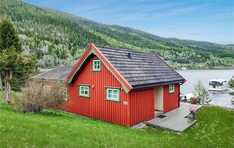 Ferienhaus für 6 Personen, mit Terrasse und Garten in Tröndelag