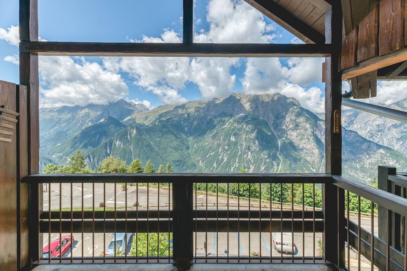 Appartement entier, Appartement 'Granges 35' avec vue sur montagne et balcon in Villard-Reculas, Parc national des Écrins