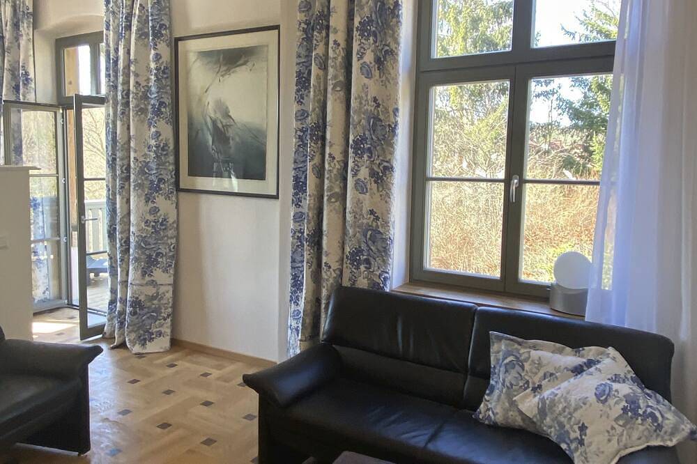 Ganze Wohnung, Altes Pfarrhaus  - Apartment Anna in Papstdorf, Gohrisch