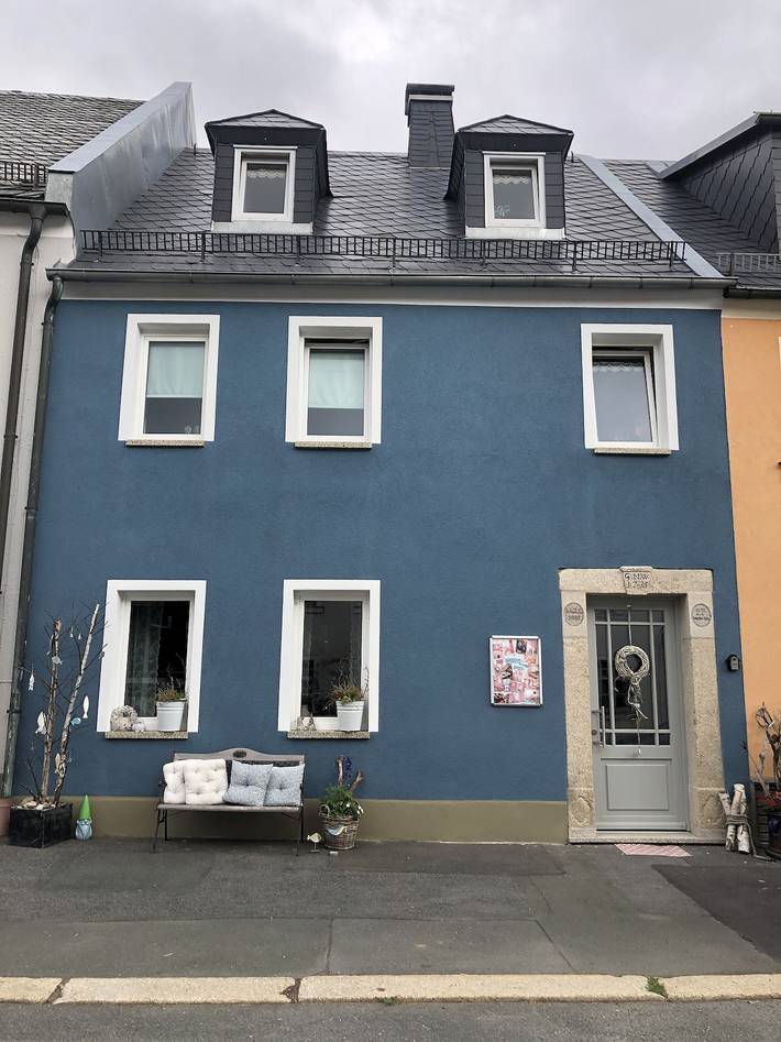 Ferienwohnung für 6 Personen, mit Balkon/Terrasse und Whirlpool sowie Terrasse und Garten