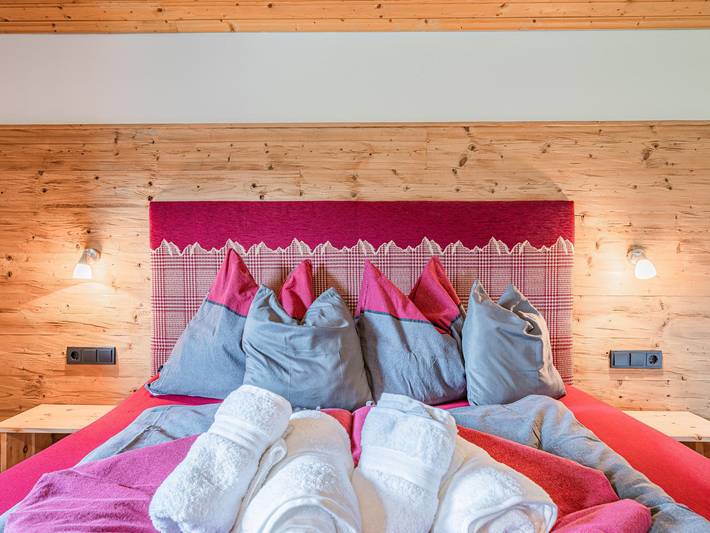 Ganze Wohnung, Österreichisches Ferienhaus mit zentraler Lage in Stuhlfelden, Pinzgau