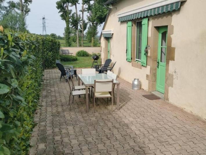 Location de vacances pour 6 personnes, avec terrasse et jardin à Saint-Aubin-le-Monial - 4