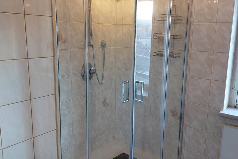 Ganze Wohnung, Come enjoy peace, space and nature of the Erstgebergte in apartment Vos in Großrückerswalde, Erzgebirge