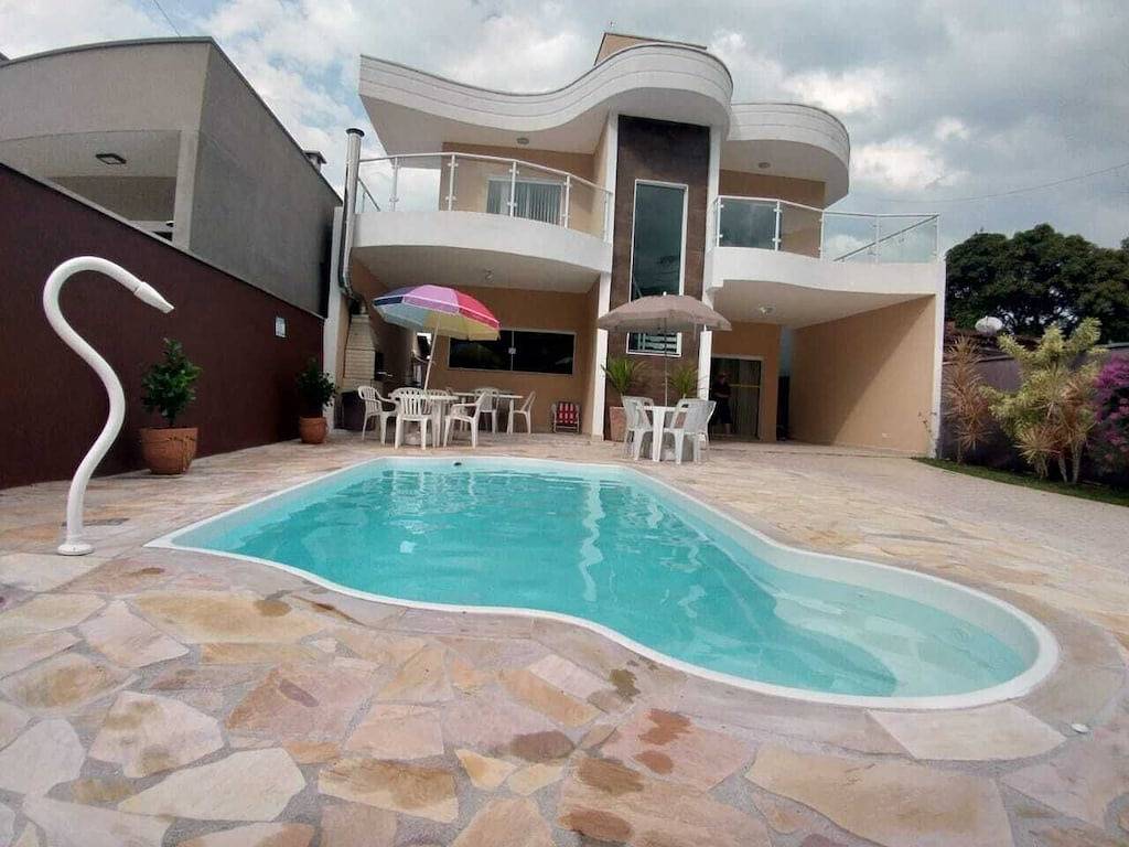 Sobrado com Piscina em Condomínio Fechado in Caraguatatuba, Região Metropolitana do Vale do Paraíba e Litoral Norte