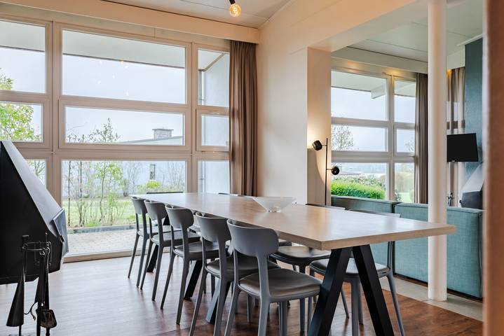 Landal Village l'Eau d'Heure — 12-persoons bungalow in Froidchapelle, Hennegau