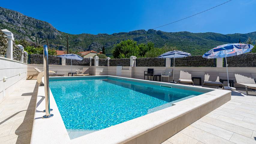 Ferienwohnung für 6 Personen, mit Terrasse und Garten in Grad Dubrovnik - 3