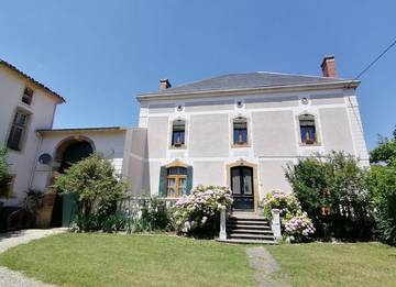 Chambre d’hôte pour 3 personnes, avec piscine et jardin dans Haute-Garonne
