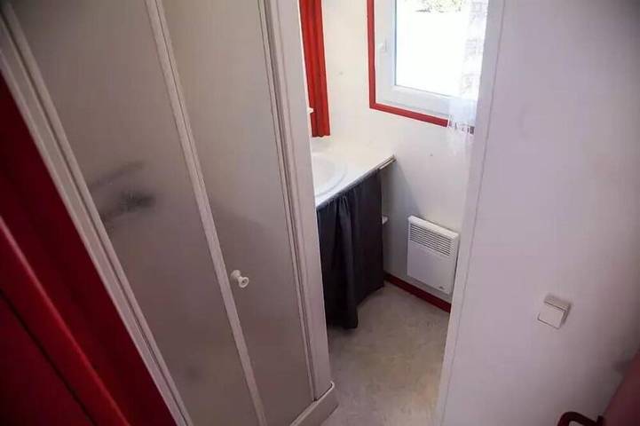 Gîte pour 4 personnes, avec terrasse et jacuzzi à Naucelle - 3