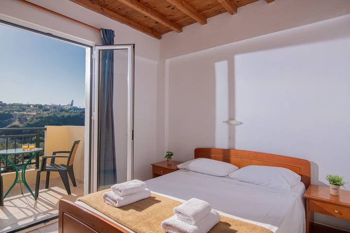 Gîte pour 3 personnes, avec balcon/terrasse et vue sur l’océan, animaux acceptés à Chersónissos - 3