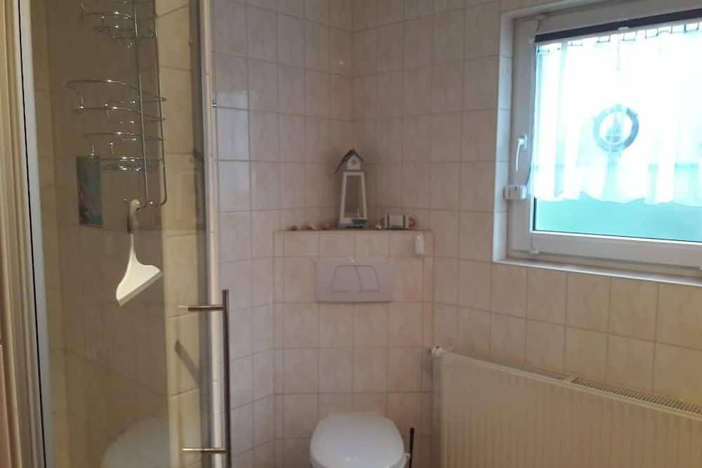 Ganze Wohnung, Hochwertige Fewo mit Fußbodenheizung und Regendusche in Kirchenlamitz, Landkreis Wunsiedel im Fichtelgebirge
