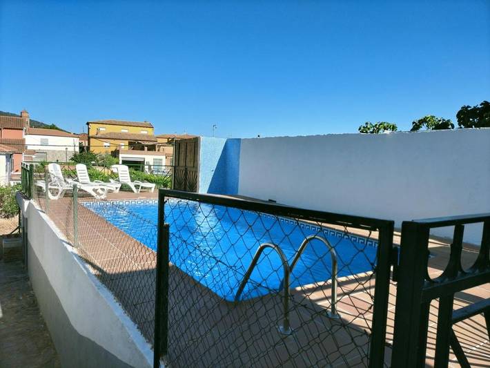 Maison de vacances pour 13 personnes, avec Terrasse ainsi que Jardin et Piscine à Cogollos de Guadix