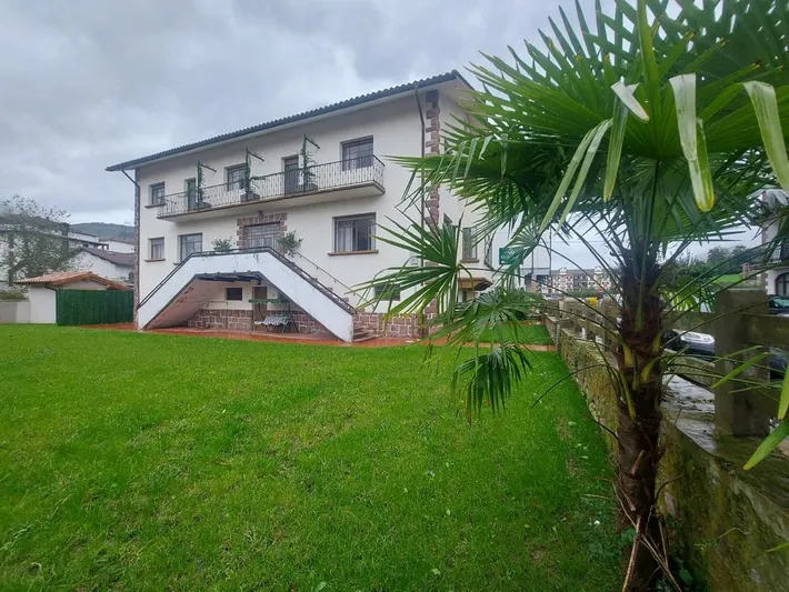 Villa pour 21 personnes, avec vue et jardin, animaux acceptés - 1