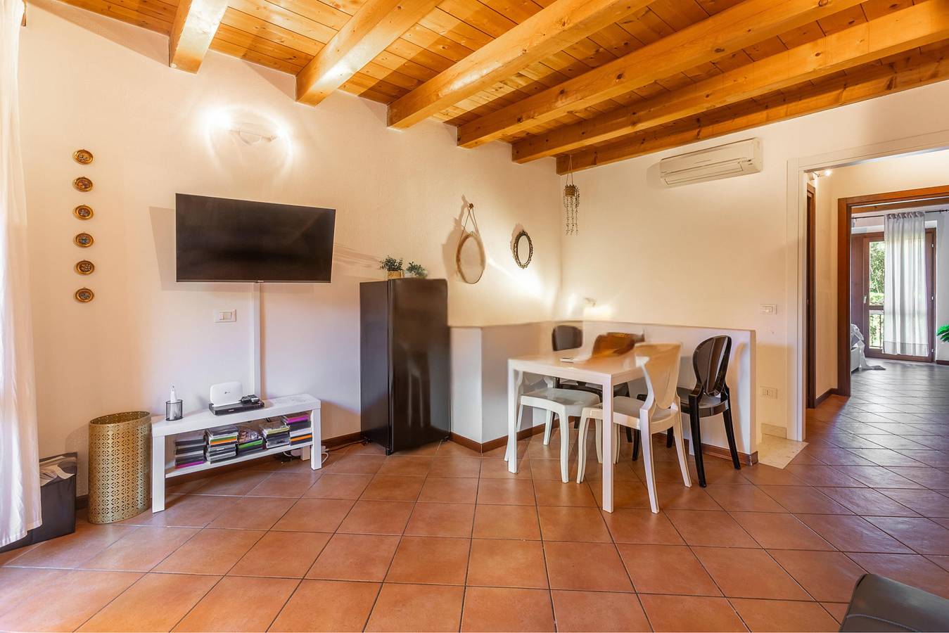 Ganze Wohnung, Apartment Experia - Golf & Pool in Castelnuovo del Garda, Gardasee-Berge