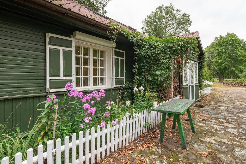 Scenic Riverside House with Beautiful Views in Podlasie