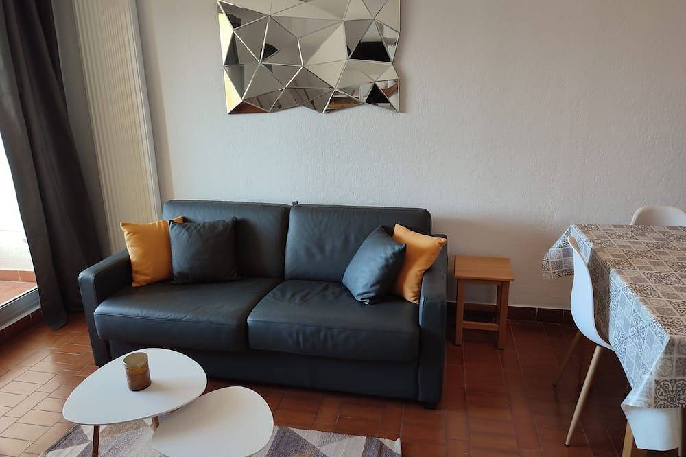 Appartement entier, Résidence avec piscine à 5 mn des plages in Cap d'Agde, Agde