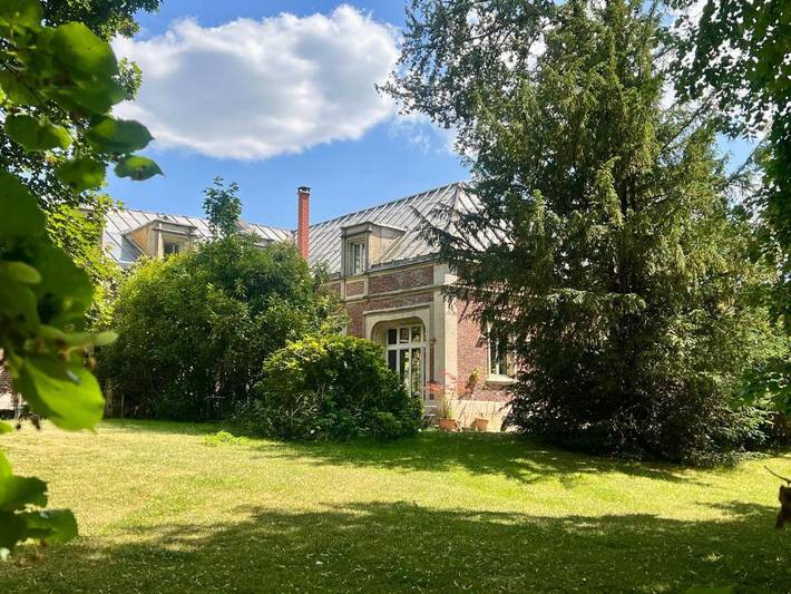 Location de vacances pour 10 personnes, avec jardin ainsi que vue et sauna à Boissy-Saint-Léger - 2