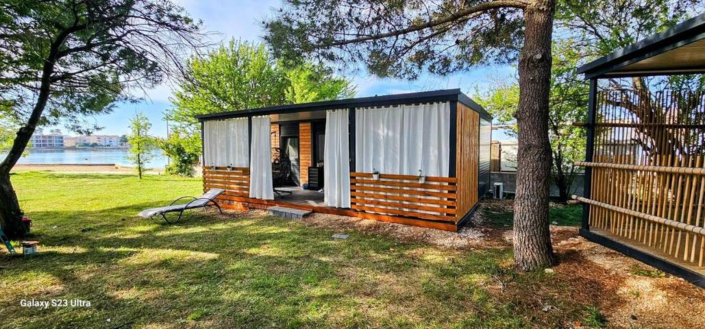 Camping für 5 Personen, mit Terrasse und Ausblick in Privlaka - 3
