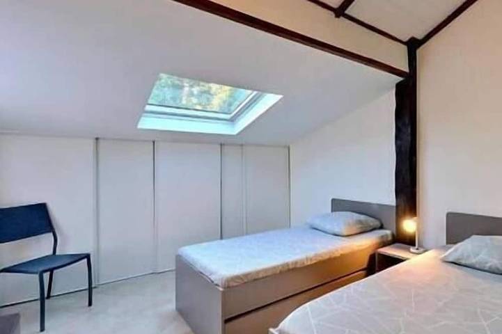 Location de vacances pour 15 personnes, avec piscine ainsi que jardin et balcon à Genestelle - 4