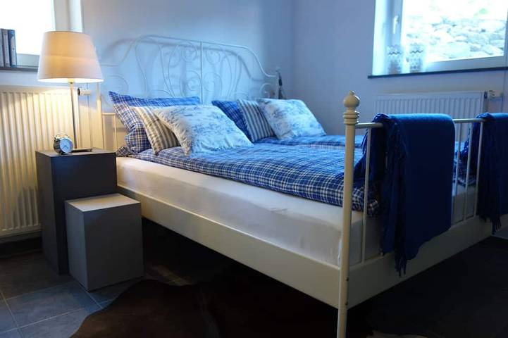 Ferienwohnung für 2 Personen, mit Terrasse und Garten am Simssee - 2