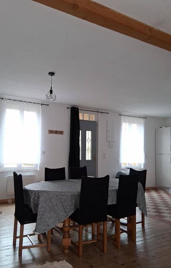 Gîte pour 5 personnes, avec jardin à Lorris - 2