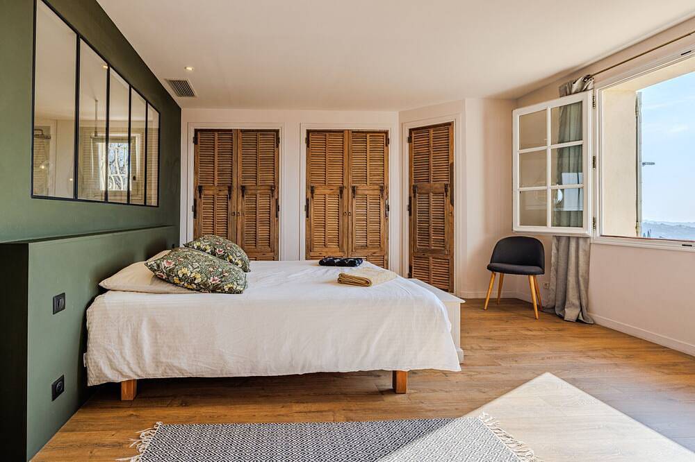 Mas Gauda – Jardin & confort familial, Côte d’Azur in La Gaude, Région de Cannes