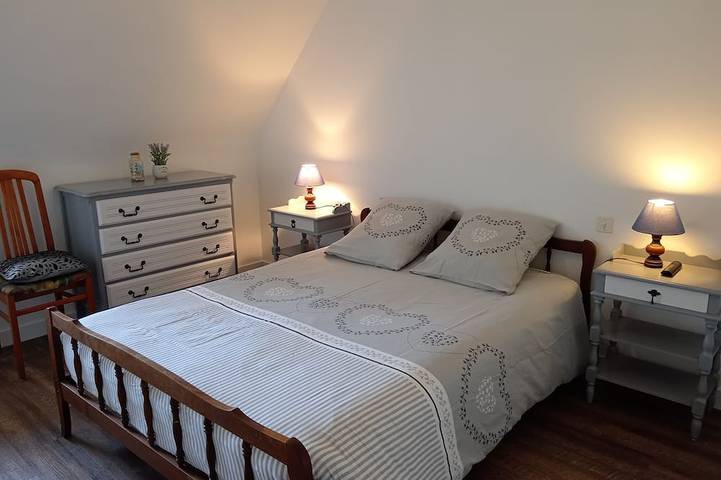 Gîte pour 6 personnes, avec Jardin dans Hameau de Kerascoët - 4