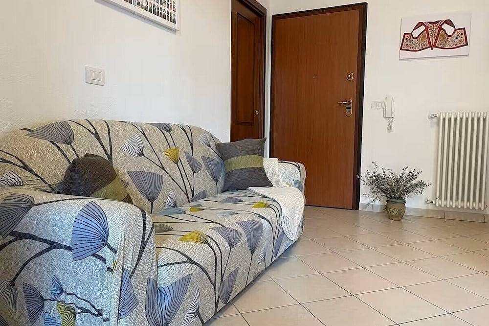 Apartamento entero, In the heart of Sardinia Delightful Apartment \" Sa Benda \" Nuoro in Nuoro, Barbagia