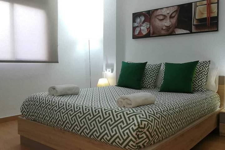 Ganze Wohnung, Cozy Central Apartment in Valencia + WiFi + Netflix. in l'Olivereta, Valencia
