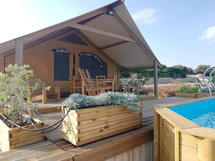 Camping für 5 Personen, mit Garten und Ausblick sowie Pool und Terrasse auf Sizilien - 2