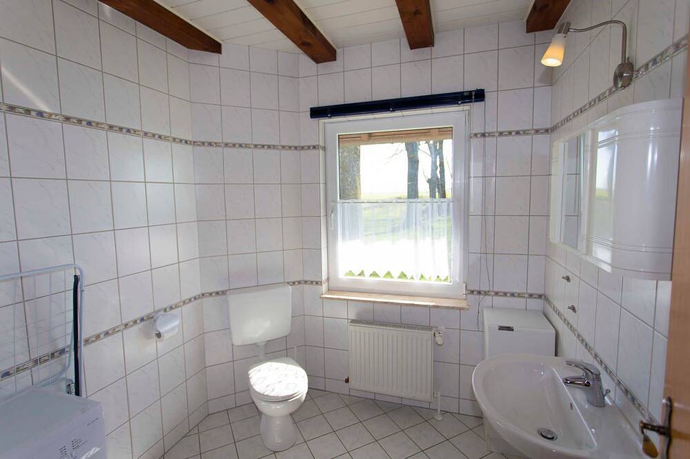 Entire apartment, Apartment 6 left - Rügen-Fewo in Samtens, Ruegen