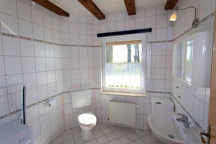 Ganze Wohnung, Fewo 6 links - Rügen-Fewo in Samtens, Rügen