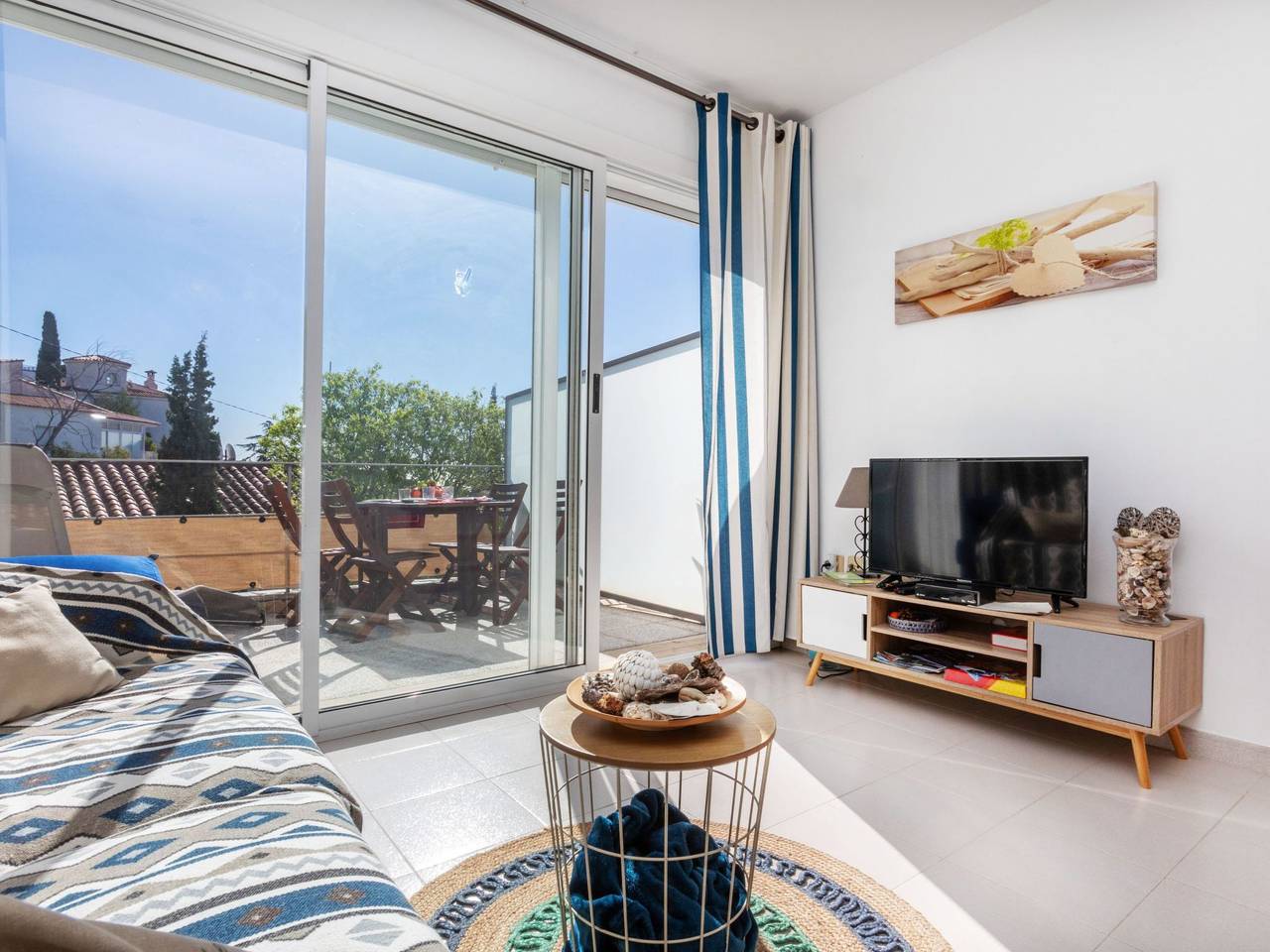 Entire apartment, Grifeu in Platja Grifeu, Upper Empordà