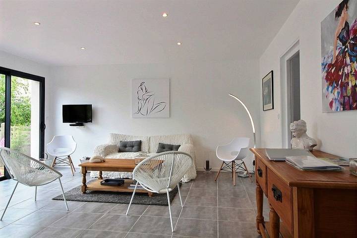 Gîte pour 3 personnes, avec Terrasse et Jardin ainsi que Sauna et Vue dans Binic-Étables-sur-Mer - 2