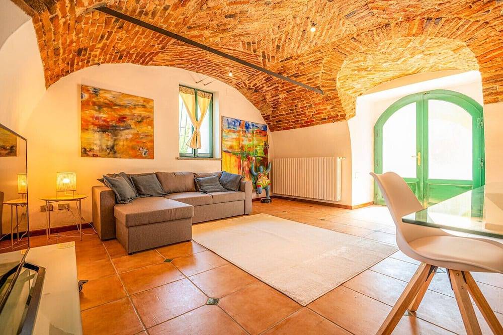 Ganze Wohnung, Cristal Apartments - Green Apartment in Masserano, Biella Provinz