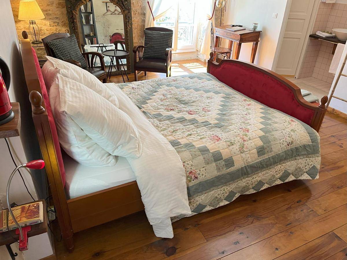 Sweet Home Cornelia in Bruniquel, Tarn-et-Garonne