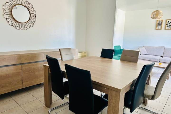 Location de vacances pour 6 personnes, avec jardin à Périgny - 2