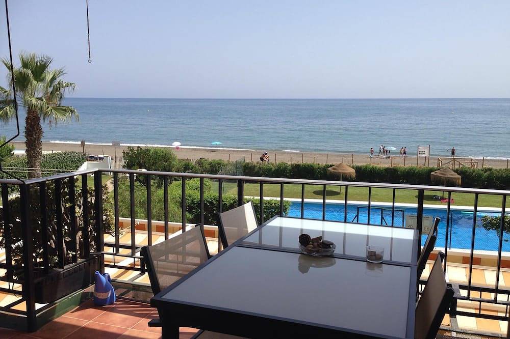 Geheel appartement, Malaga: appartement - Malaga, aan het strand, zwembad, tennis, spectaculair en onbelemmerd frontaal uitzicht op de Middellandse Zee in Torre de Benagalbón, Rincón de la Victoria