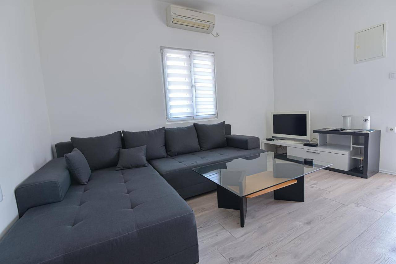 Ganze Wohnung, Brseč Villa Anda s apartmanima i bazenom in Martina (Kvarner Bucht), Moscenicka Draga